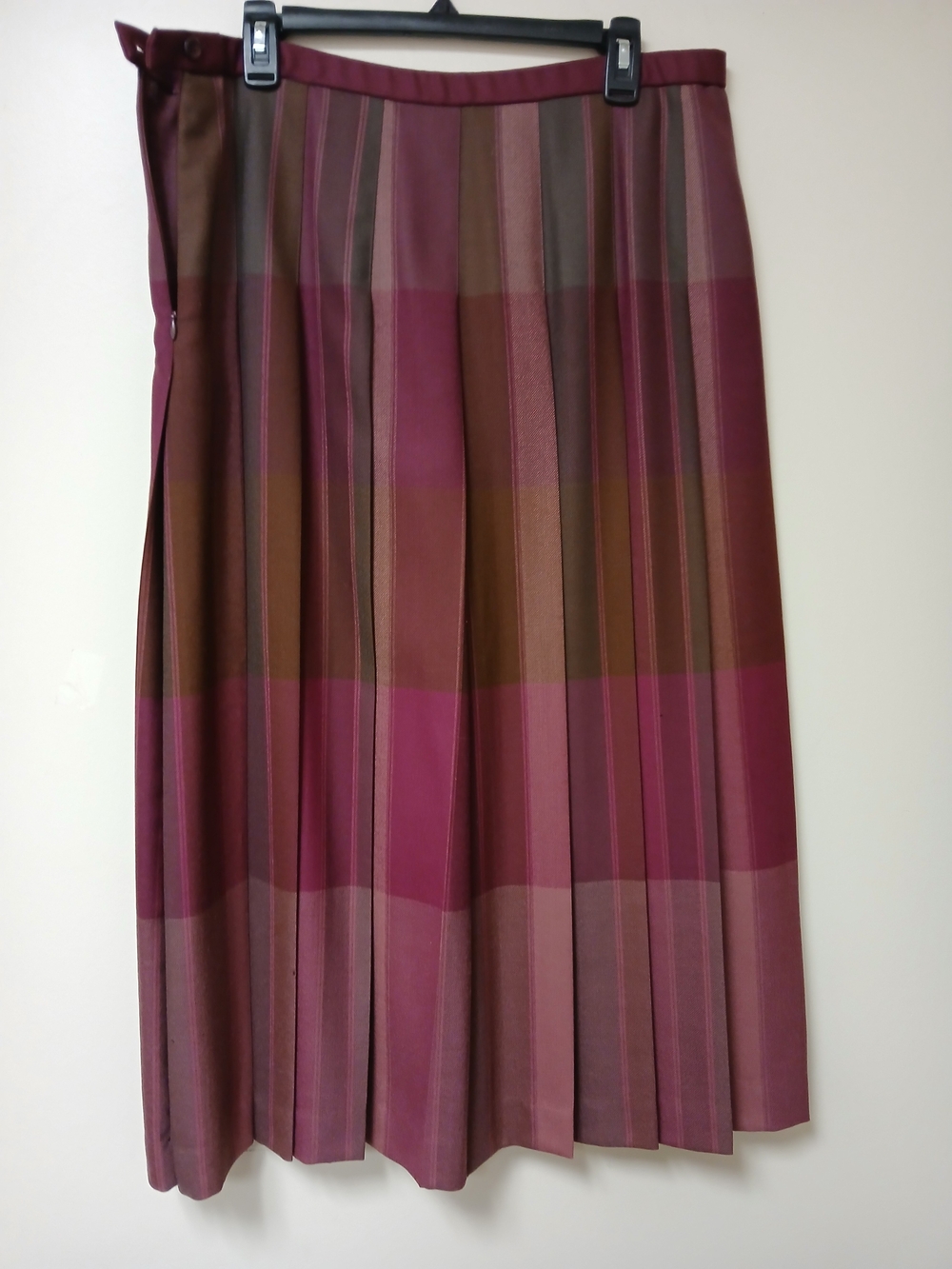 Pendleton Pleated Midi Skirt in Berry Plaid